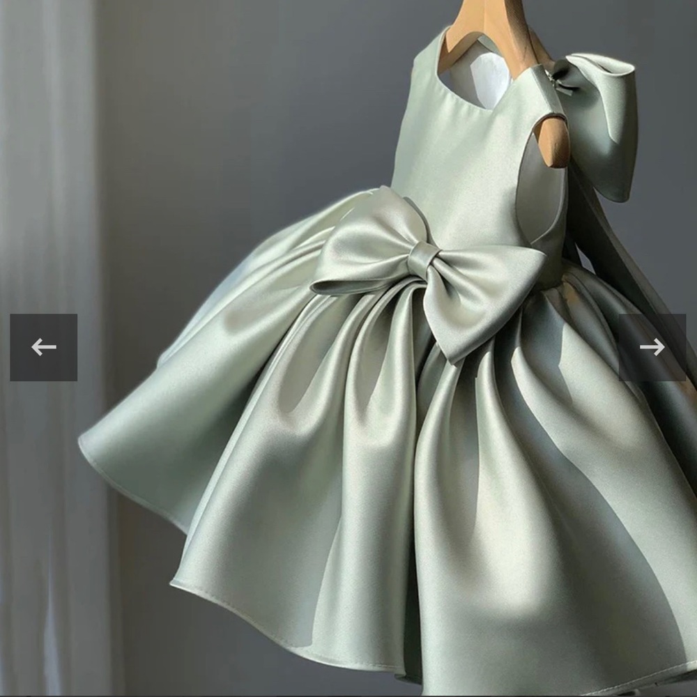 Girls NEW flower girl/formal dresses
